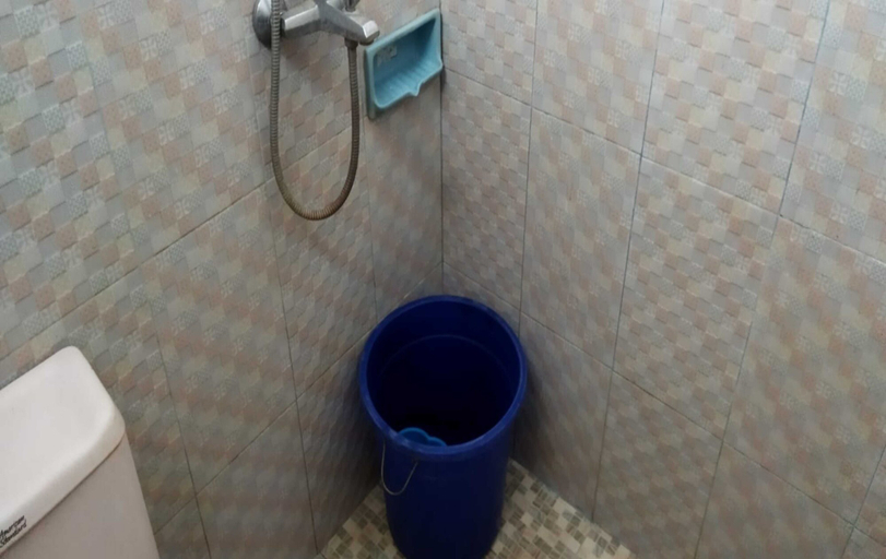 Bathroom 4, Balkondes Griya Perpil, Magelang