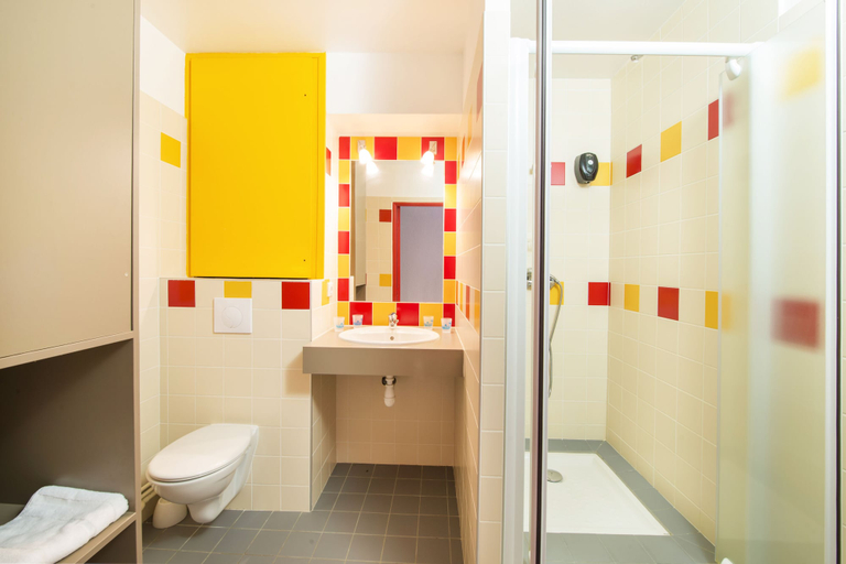 Bathroom 3, La Chataigneraie, Cantal