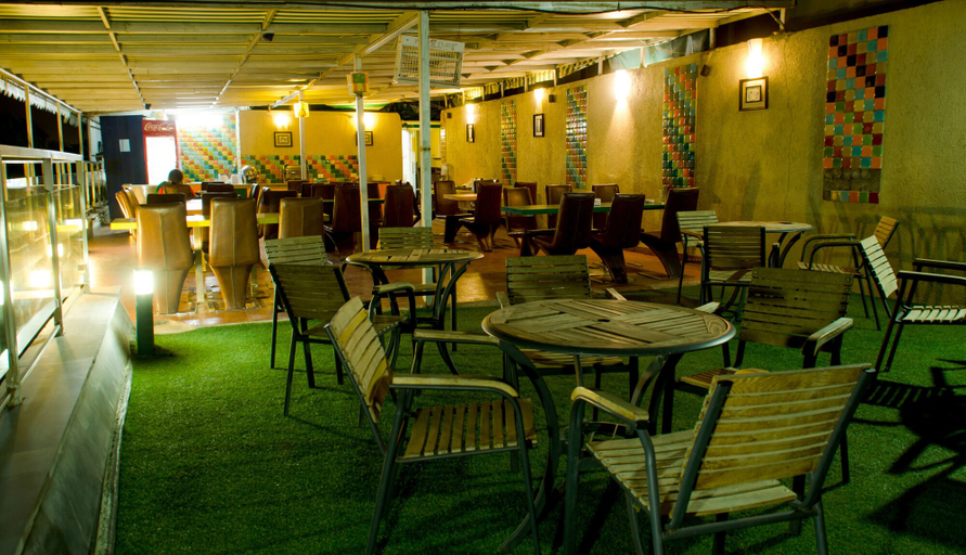 Food & Drinks 5, Mint Lxia, Pune