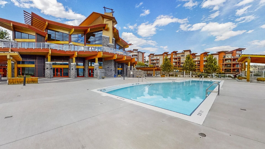 Sport & Beauty, Fabulous Condo at Five Star Resort #209, Central Okanagan