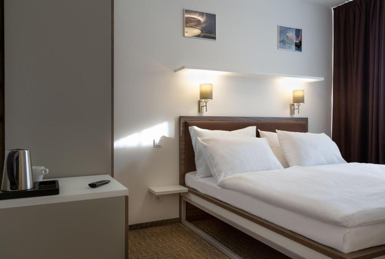 Bedroom 4, SKY Hotel Prague, Praha 6