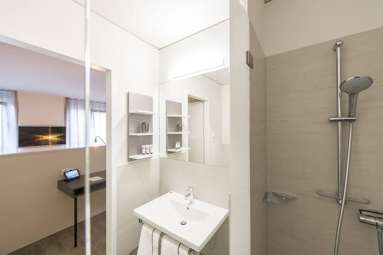 Bathroom 3, HARBR. boardinghouse Ludwigsburg, Ludwigsburg