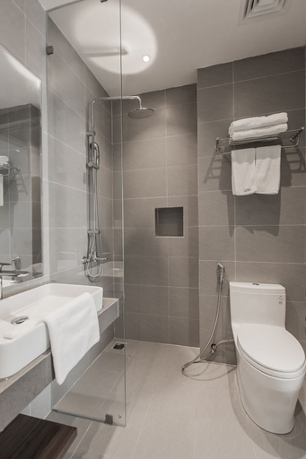 Bathroom 4, The Twin Hotel, Hạ Long