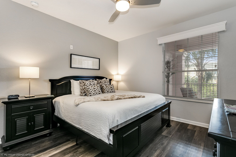 Bedroom 3, Miranda's Gem Deluxe 3 Bedroom Condo by RedAwning, Orange
