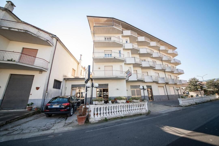 Exterior & Views 2, Hotel Ristorante Venezuela, Salerno
