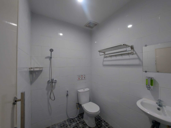 Bathroom 4, Hotel Dieng, Wonosobo