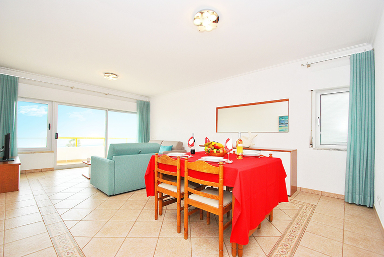 Others 5, Apartamento Canary, Loulé