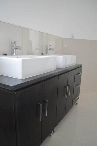 Bathroom 5, 34 on Milkwood, eThekwini