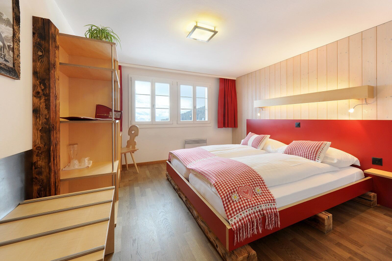 Bedroom 3, Alpinhotel Bort, Interlaken