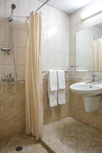 Bathroom 3, Hotel Lotus, Nesebar