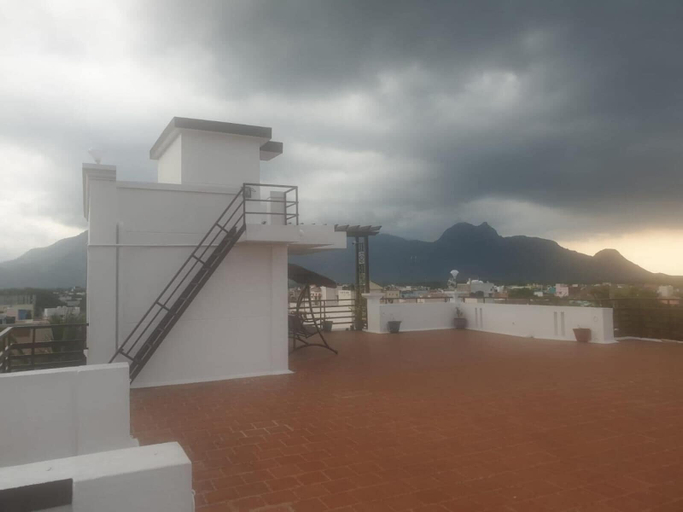 Others 5, Kumaran Kudil, Theni