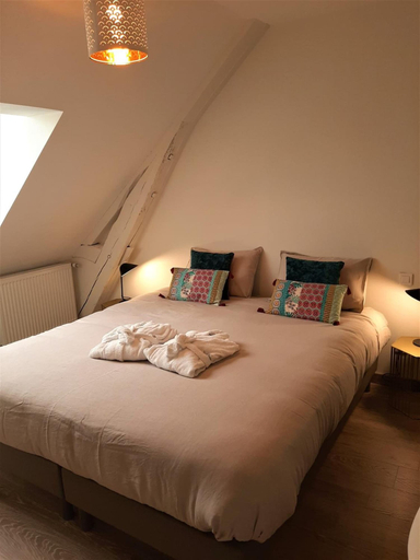 Bedroom 3, Le Feneau, Allier