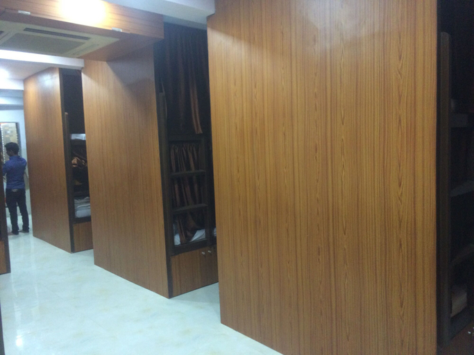 Others 5, Zara Dormitory, Mumbai Suburban