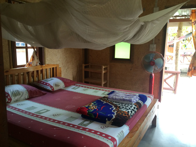Bedroom 3, Family Huts, Pai