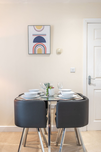 Others 5, Apartment 10, Nottinghamshire