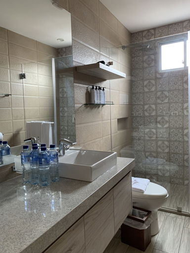 Bathroom 5, Hotel Puerto Pacifico Guayaquil Airport, Guayaquil