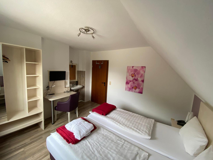 Bedroom 2, Hotel Restaurant Cala Luna, Marburg-Biedenkopf