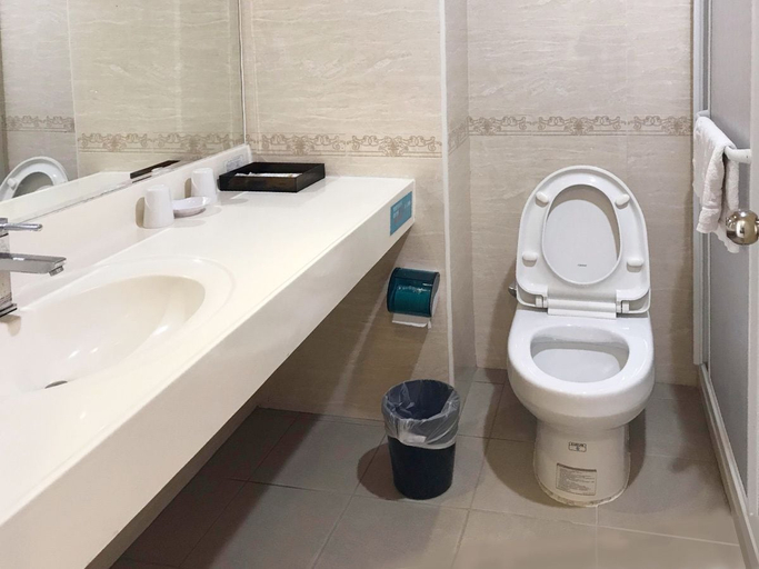 Bathroom, Matsu Star Yang B&B, Lienkiang (Matsu Islands)