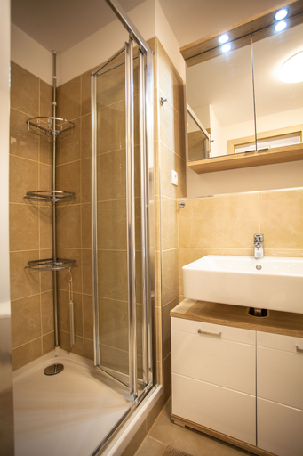 Bathroom 4, Penmoor City View, Bratislava