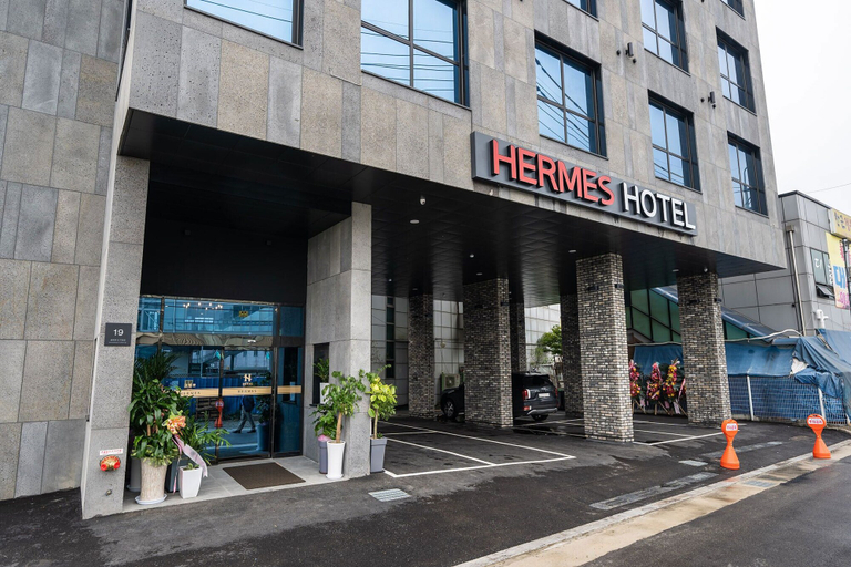 Exterior & Views 2, Hermes Hotel Yongin, Yongin