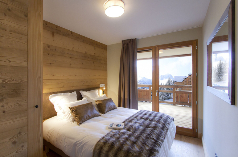 Bedroom 2, Odalys Chalet Chambertin Lodge, Isère