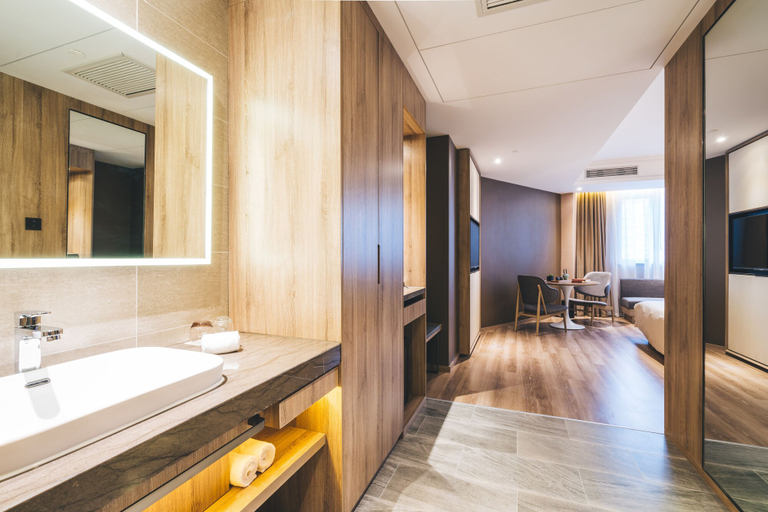 Bathroom 5, Atour Hotel Hongqiao Hub National Exhibition Center Shanghai, Shanghai