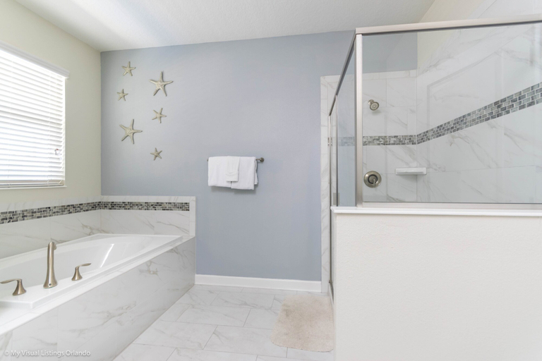 Bathroom 3, 1571ol, Osceola