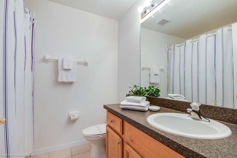 Bathroom 3, 946bd Amazing High End Gated, Polk