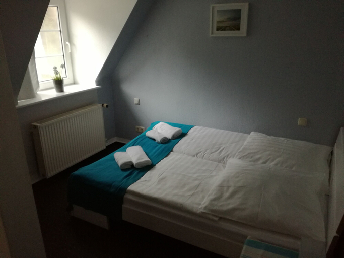 Bedroom 2, BASALT Hotel Restaurant Lounge, Plön