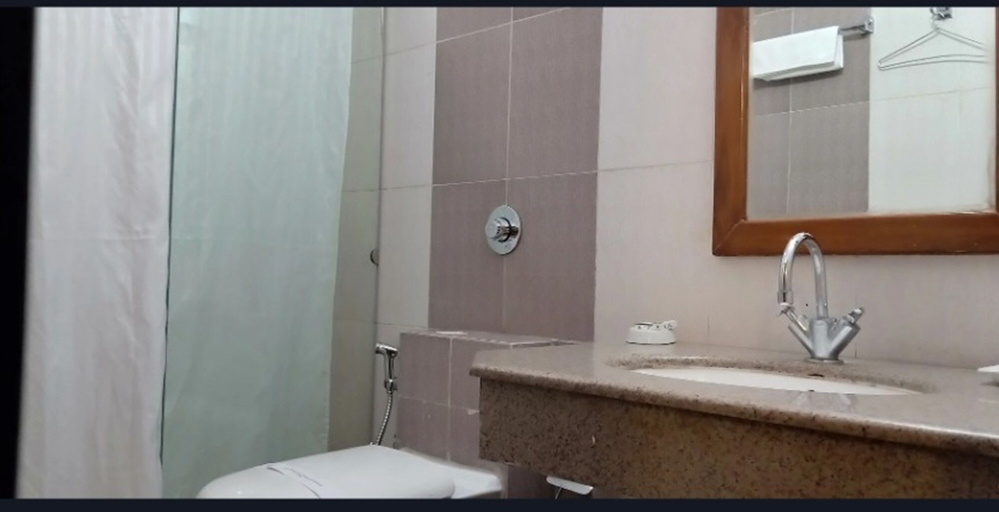 Bathroom, Uday Residency A boutique Hotel & Resort, Udham Singh Nagar