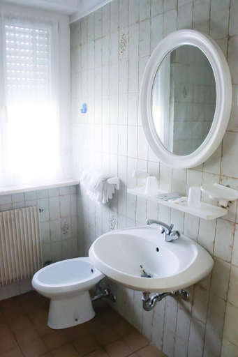 Bathroom 3, Hotel Dolomiti Levico, Trento