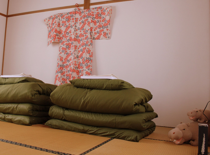 Bedroom 5, Matsumoto BackPackers, Matsumoto