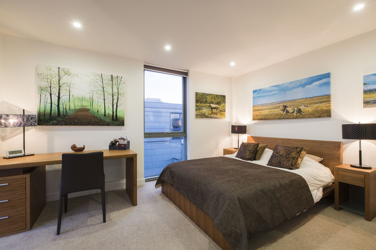 Bedroom 3, JOIVY Trendy Islington Flat for 2 with Patio, London