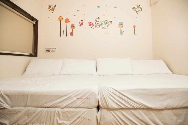 Bedroom 3, Fenchihu Street Hotel, Chiayi County