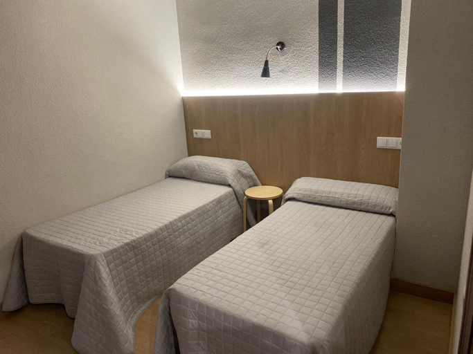Bedroom 4, Hostal Uria, Salamanca