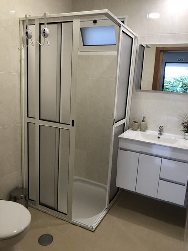 Bathroom 4, Villas Madalena, Santa Cruz