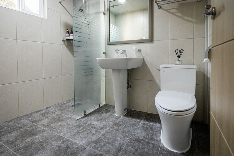 Bathroom 4, Eurohouse, Seogwipo