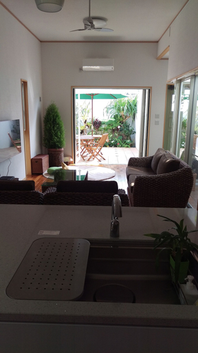 Others 5, Green House, Urasoe