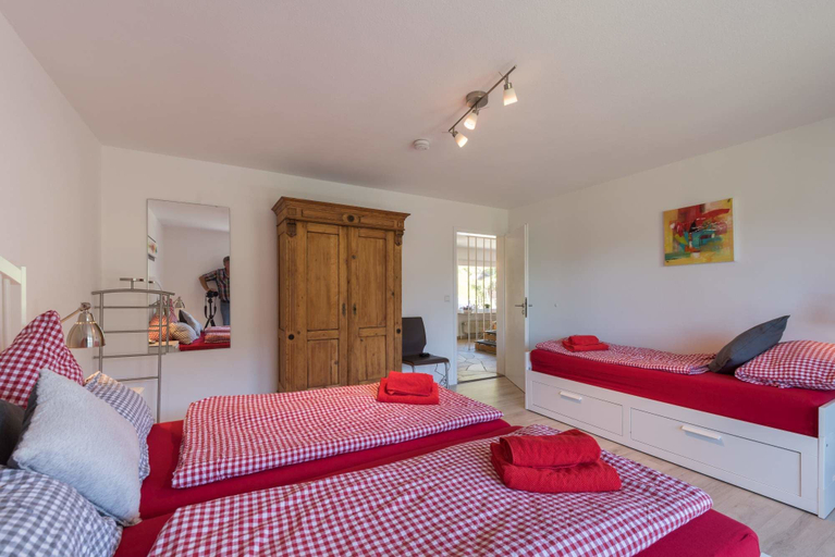 Bedroom 2, Traum-Ferienhaus auf der Burghalde, Freudenstadt