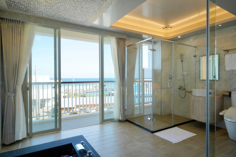 Bathroom 5, Little Piggy B&B, Pingtung