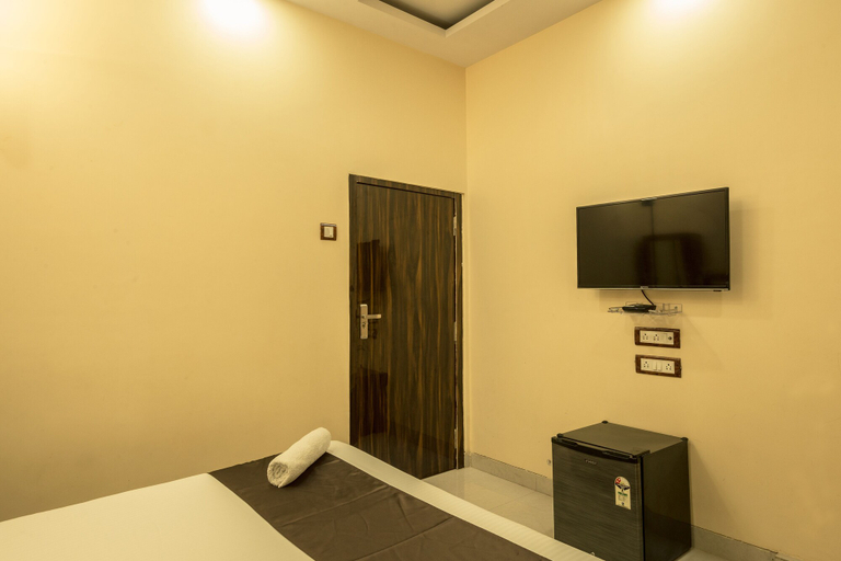 Others 4, Hotel Apsara Near JJ Hospital, Mumbai City
