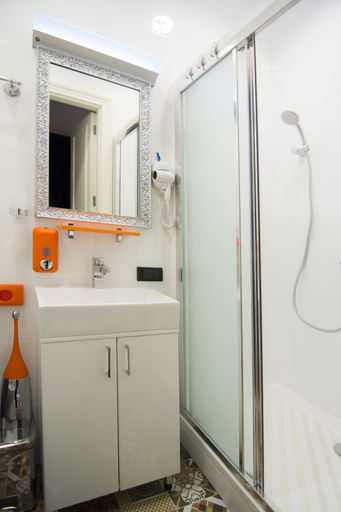 Bathroom 3, Wimbledon Garni Concept, Belgrade