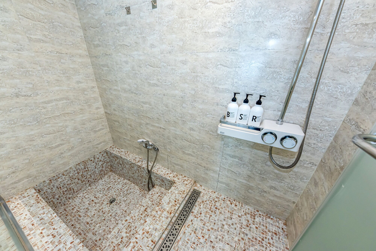 Bathroom 4, Jeju Bom Stay & Art Gallery, Seogwipo