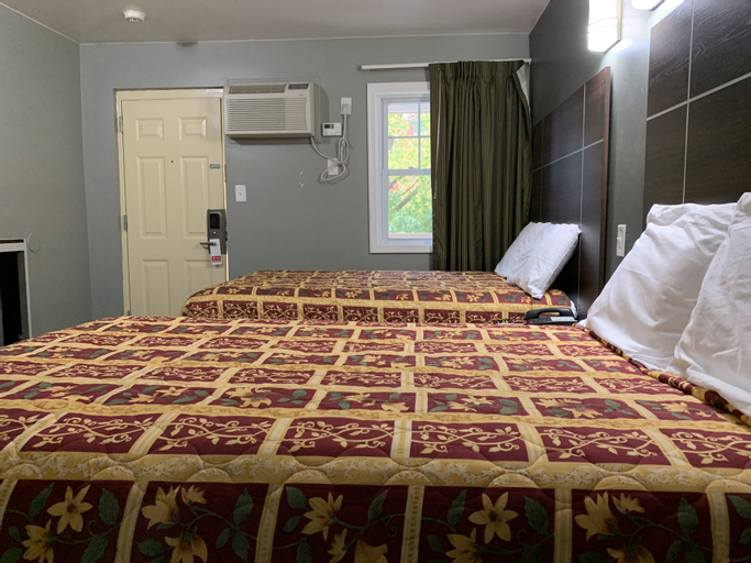 Bedroom 13