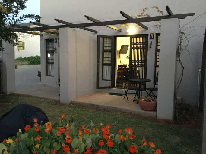 Exterior & Views 2, A Little Guesthouse, Mangaung