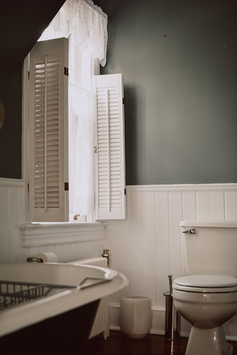 Bathroom 3, Hill Road Manor Bed & Breakfast, Division No. 6