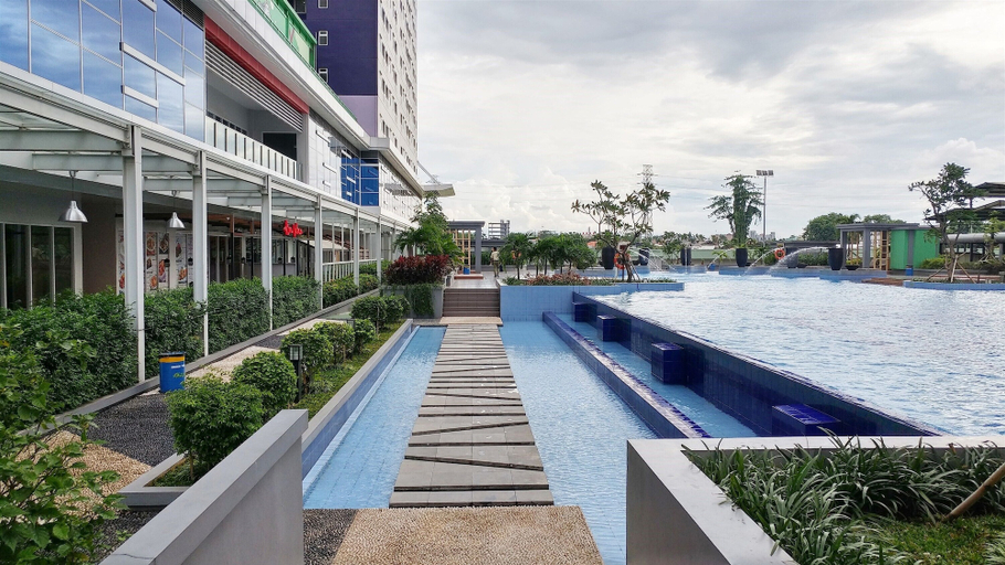Exterior & Views, Vibrant 2Br With Sofa Bed Apartment At Green Pramuka City, East Jakarta