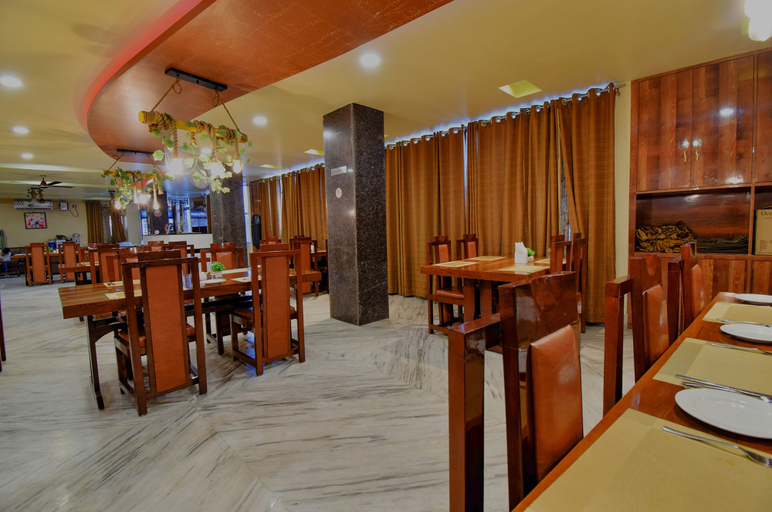 Food & Drinks 3, Fabhotel Red Rose, Kamrup
