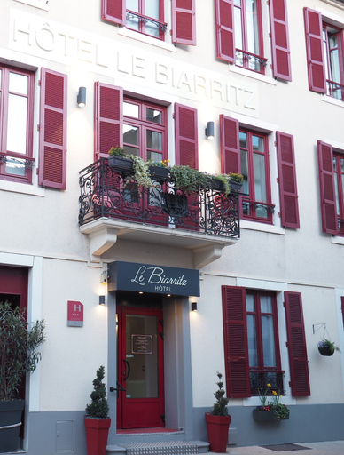 Exterior & Views 2, Hotel Le Biarritz - Vichy, Allier