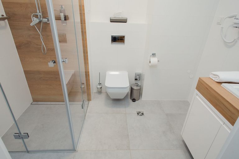 Bathroom 3, ShortStayPoland Aparthotel, Warsaw